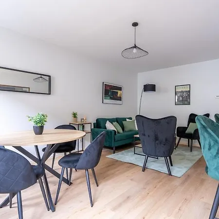 La Bretonnerie - Parking Privatif, 2 Chambres, Calme Apartman