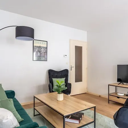 Apartman La Bretonnerie - Parking Privatif, 2 Chambres, Calme