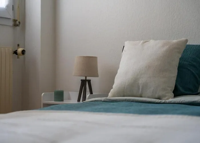 La Bretonnerie - Parking Privatif, 2 Chambres, Calme * Tours