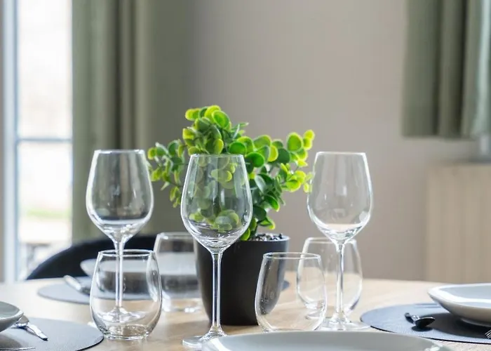 Apartment La Bretonnerie Private Parking, 2 Bedrooms, 4 People *