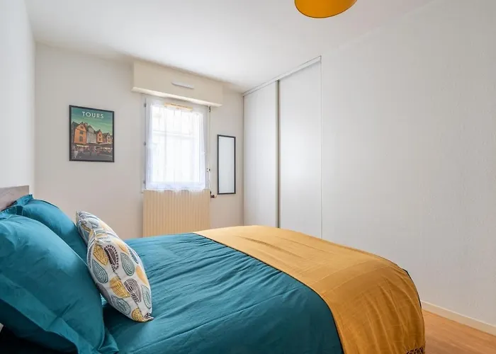 La Bretonnerie - Parking Privatif, 2 Chambres, Calme *