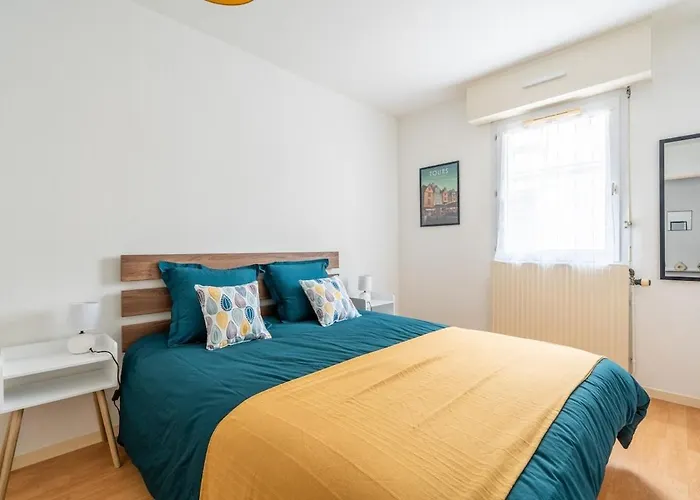 Appartement La Bretonnerie - Parking Privatif, 2 Chambres, Calme *