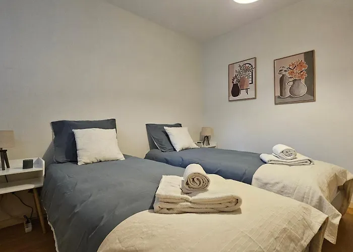 La Bretonnerie - Parking Privatif, 2 Chambres, Calme *